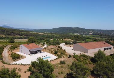 Builfings of the vineyard estate Hérault 31 ha