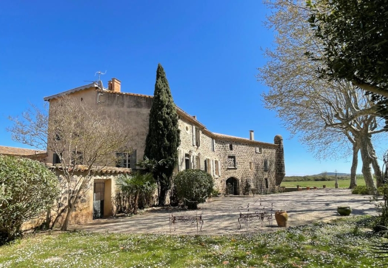 Vue extérieure du château