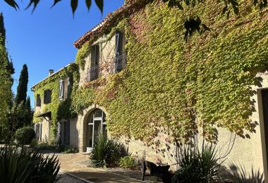 Domaine réceptif avec gîtes proche de la mer Méditerranée 