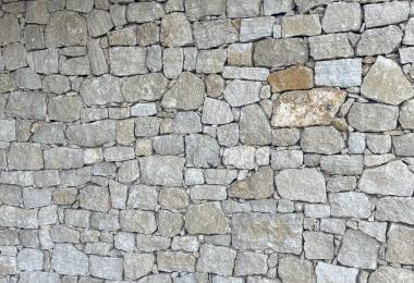 Mur pierre domaine viticole bio a vendre ventoux