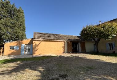 Organic Vineyard estate Cru cairanne rasteau for sale