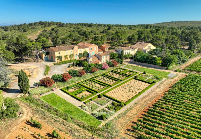 vente domaine viticole bio proche de la mer méditerranée mariage, gites, chambres d'hôtes, chasse