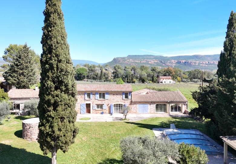 Vineyard estate Cotes de Provence for sale 1
