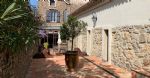 La terrasse de la propriété viticole à vendre dans l’Aude en AOC Corbières
