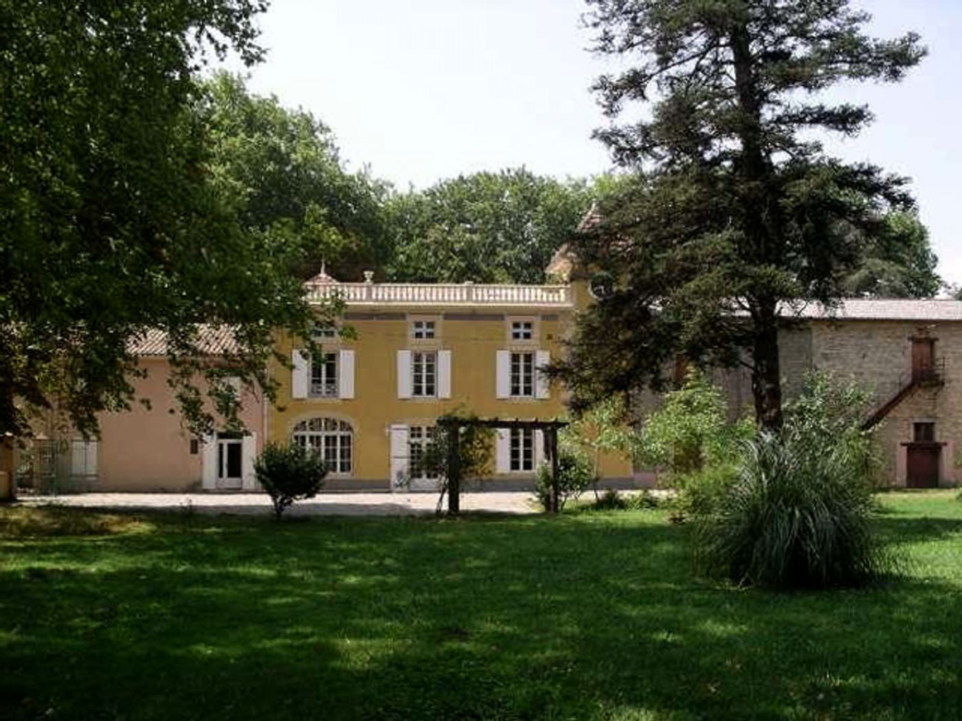 Beautiful house up for sale in Aude